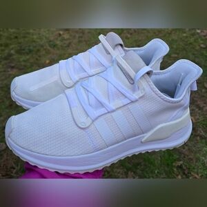 Sz 9 Women's ADIDAS U_PATH RUN Cloud White Athletic Shoes